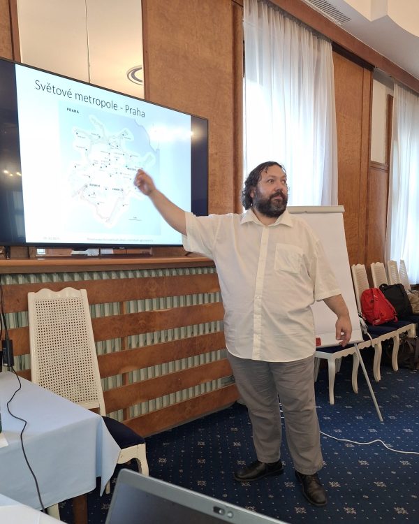 PCOE pokračuje ve spolupráci s předními experty v energetice